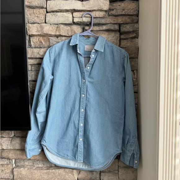 Everlane Tops - Everlane denim button down